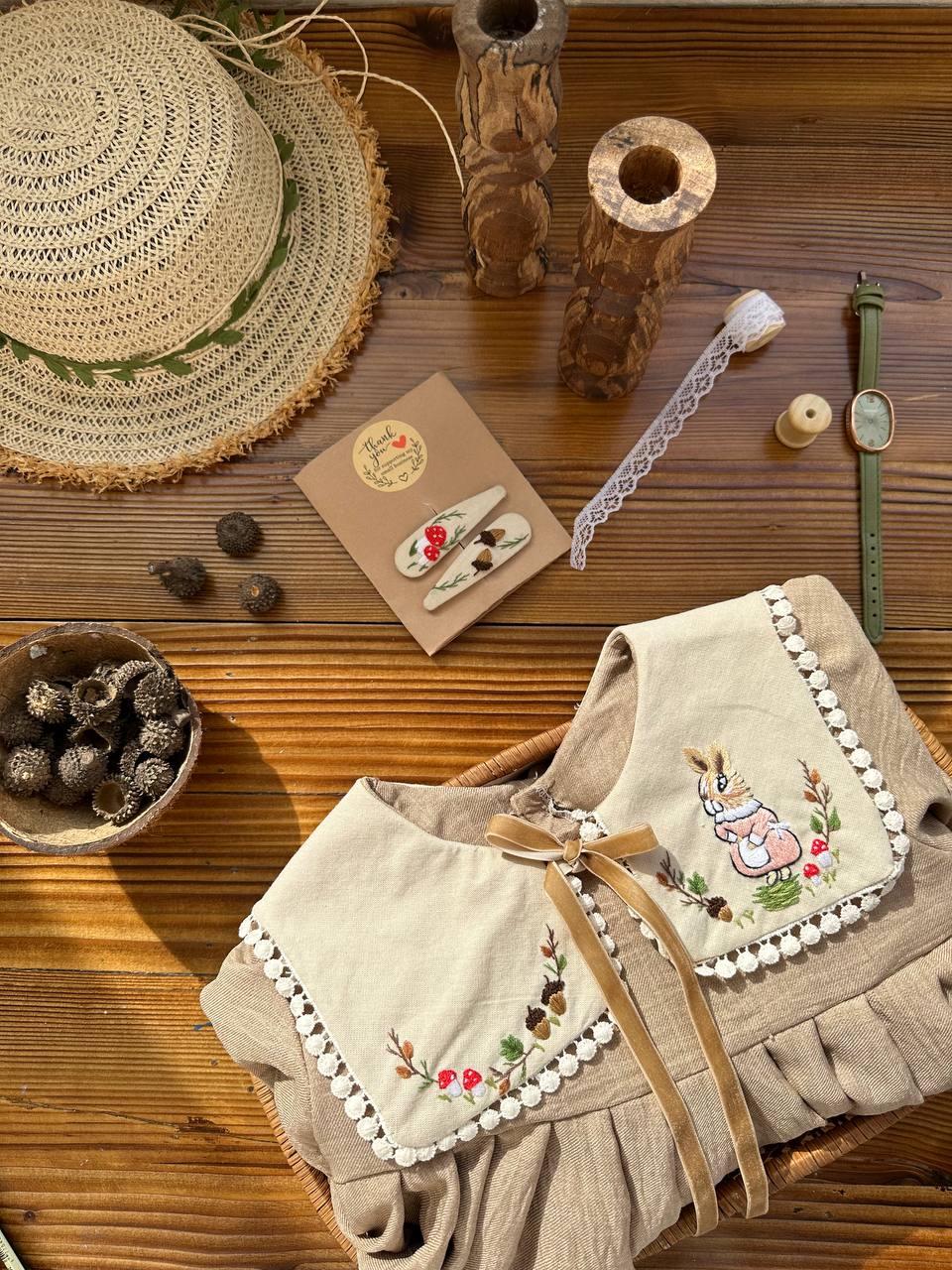 یقه جدا بب گلدوزی شده طرح خرگوش مزرعه مناسب 1تا12سال